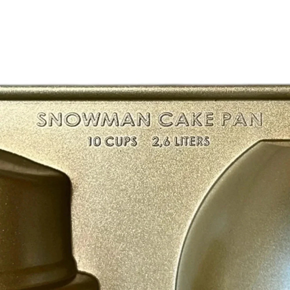 Williams Sonoma NORDIC WARE Snowman Cake Pan Standing 3D Mold 10 Cups 2.6 Liter - Picture 3 of 5